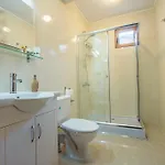 Domus Center With Parking Apartman *